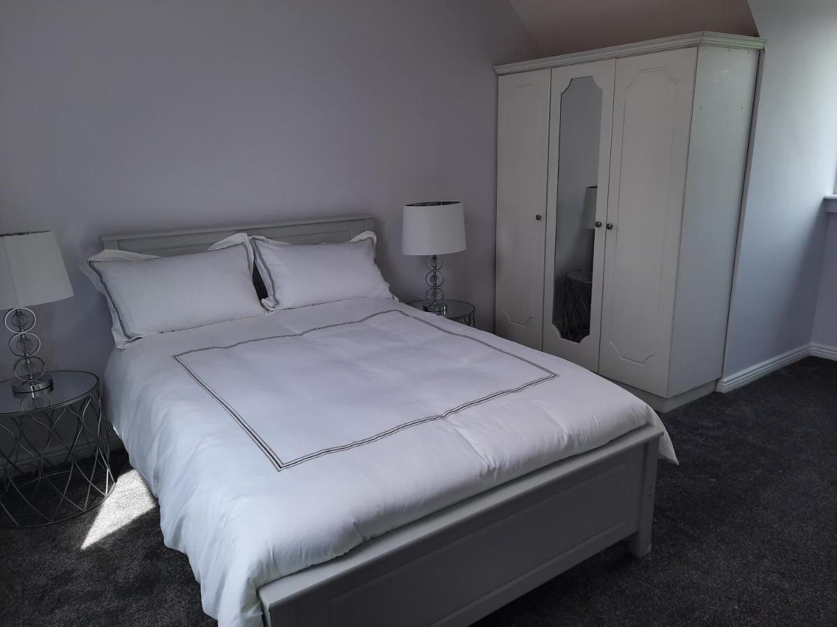 4 Bedroom, 15 Min To Limerick City Quiet Retreat. 外观 照片