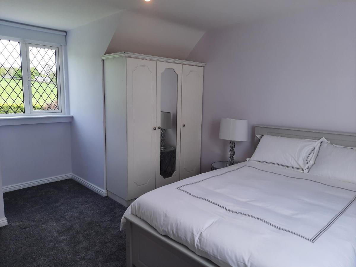4 Bedroom, 15 Min To Limerick City Quiet Retreat. 外观 照片