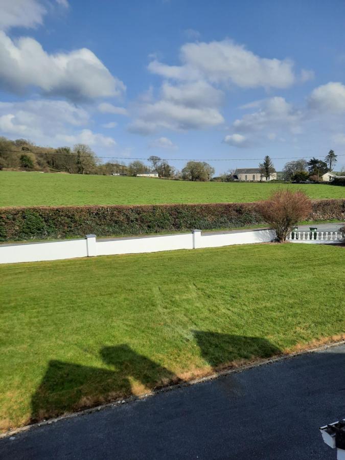 4 Bedroom, 15 Min To Limerick City Quiet Retreat. 外观 照片